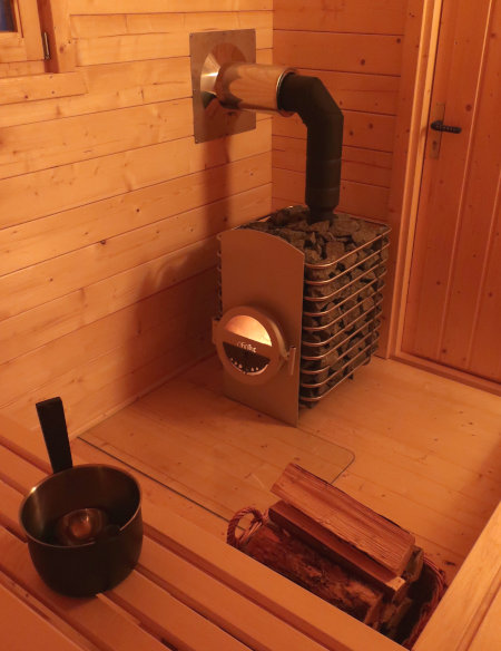 Der Fintec-Holz-Saunaofen „Lora“